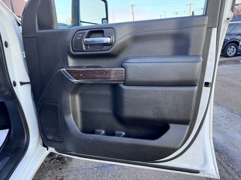 Used 2022 GMC Sierra 2500 SLE w/ SLE Convenience Package image 19