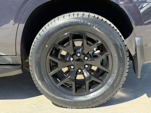Used 2023 Chevrolet Tahoe LT AWD/4WD image 15