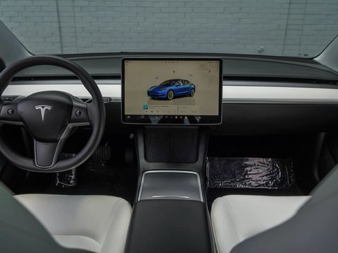 Used 2023 Tesla Model 3 Standard Range RWD image 14