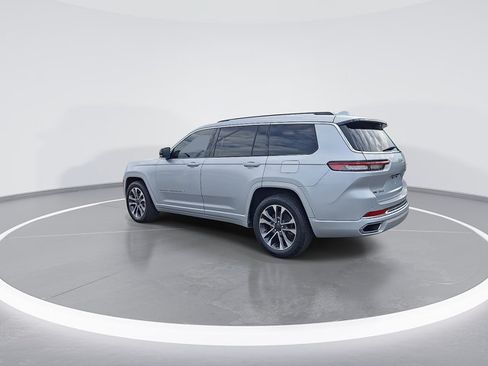 Used 2021 Jeep Grand Cherokee L Overland w/ Luxury Tech Group IV AWD/4WD image 7
