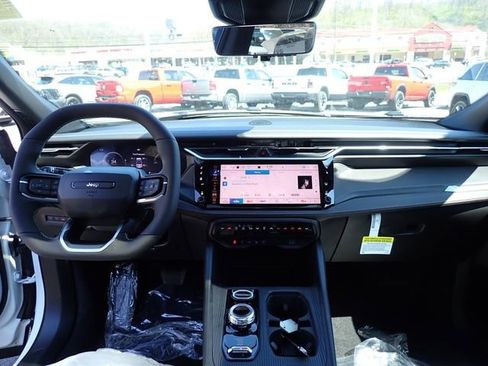 New 2026 Jeep Cherokee Overland AWD/4WD image 14