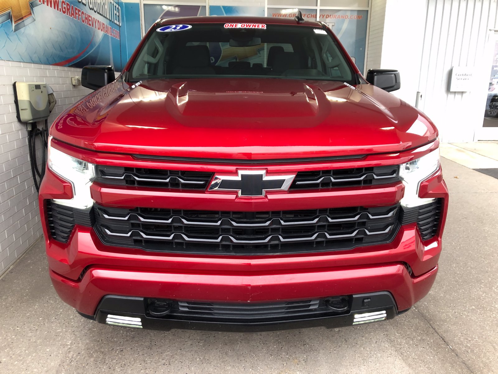 Used 2023 Chevrolet Silverado 1500 RST w/ Z71 Off-Road Package AWD/4WD image 2