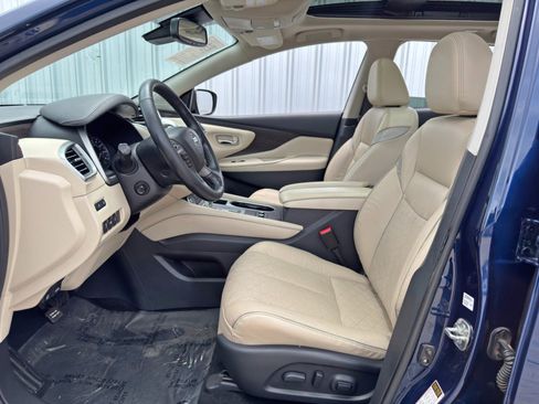 Used 2020 Nissan Murano Platinum w/ Cargo Package image 16