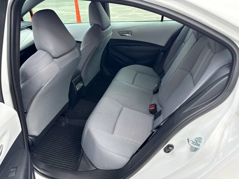 Used 2026 Toyota Corolla SE FWD image 11