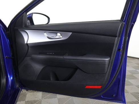 Used 2023 Kia Forte LXS w/ LXS Technology Package image 19