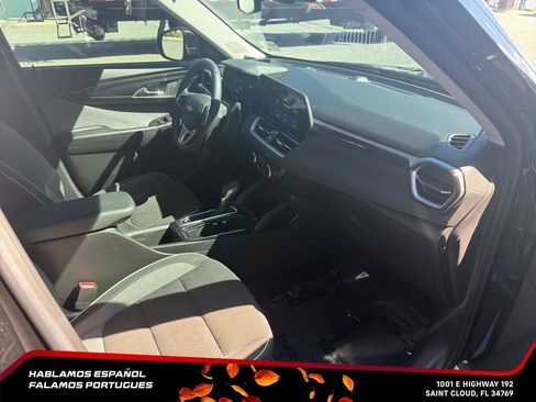 Used 2024 Chevrolet TrailBlazer LT w/ Convenience Package AWD/4WD image 31