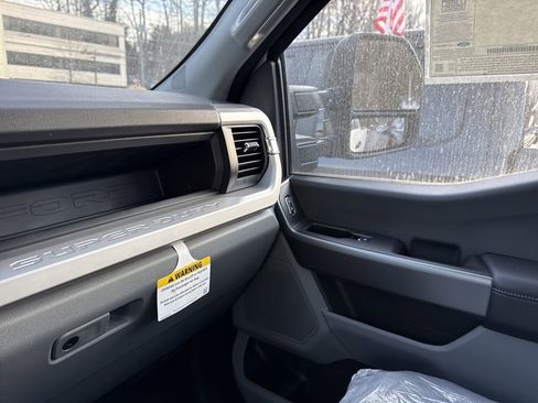 New 2025 Ford F350 XL w/ STX Appearance Package AWD/4WD image 15