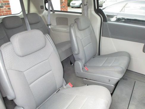 Used 2010 Dodge Grand Caravan SE w/ Climate Group image 36
