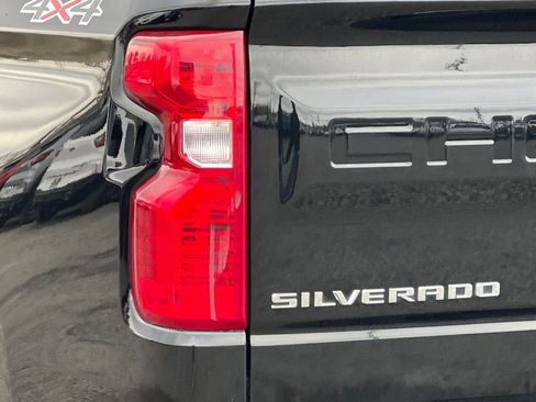 Used 2025 Chevrolet Silverado 1500 LT image 45