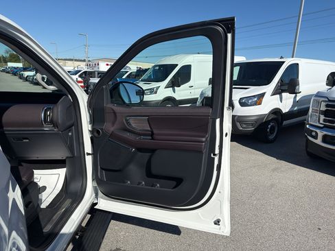 New 2025 Ford Expedition Platinum w/ Platinum Ultimate Package image 16