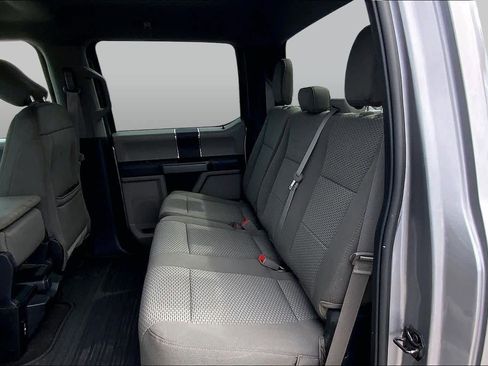 Used 2020 Ford F150 XLT w/ Trailer Tow Package RWD image 19