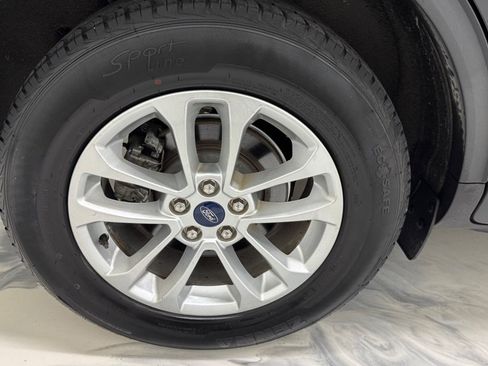 Used 2021 Ford Escape SE w/ Convenience Package AWD/4WD image 12