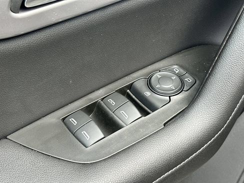 Used 2022 Chevrolet Blazer LT FWD image 15