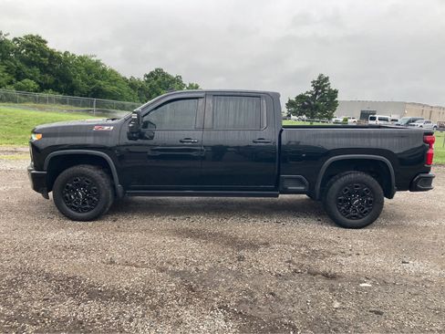 Used 2022 Chevrolet Silverado 2500 LTZ w/ LTZ Plus Package AWD/4WD image 4