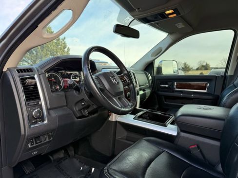 Used 2012 RAM 2500 Laramie w/ Cold Weather Group image 17