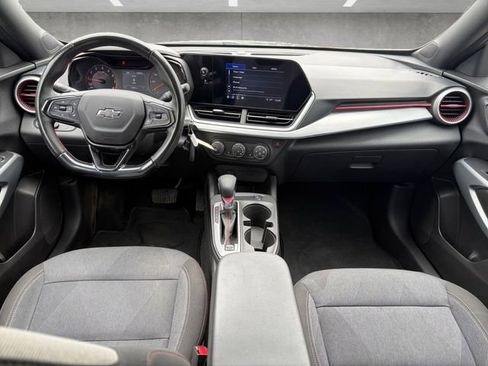 Used 2024 Chevrolet Trax RS image 20