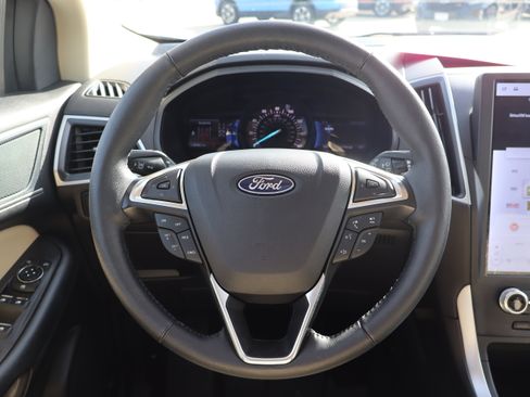 Used 2024 Ford Edge SEL w/ Convenience Package AWD/4WD image 14