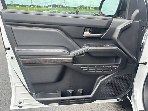 New 2026 Toyota Tacoma Limited AWD/4WD image 7