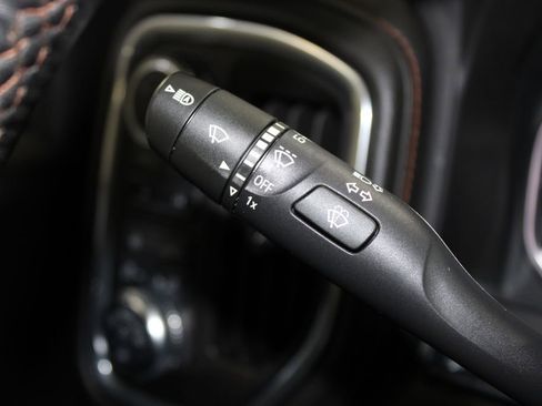 Used 2022 GMC Sierra 2500 AT4 w/ AT4 Preferred Package image 26