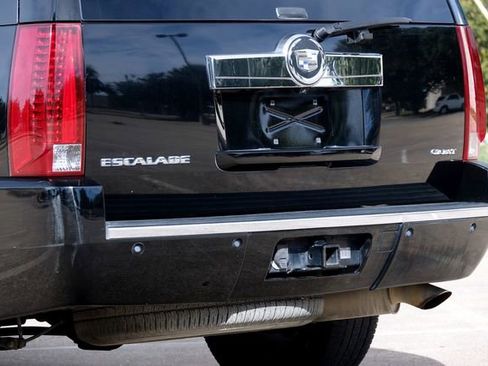 Used 2007 Cadillac Escalade 2WD w/ Information Package image 20