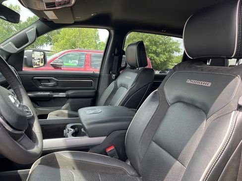 Used 2025 RAM 1500 Laramie AWD/4WD image 7