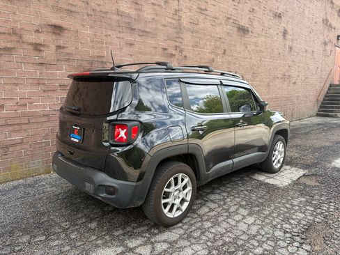 Used 2021 Jeep Renegade Latitude AWD/4WD image 6