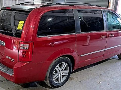 Used 2010 Dodge Grand Caravan SXT image 3