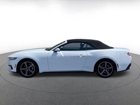 Used 2024 Ford Mustang Premium image 9