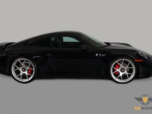 Used 2022 Porsche 911 Carrera image 4
