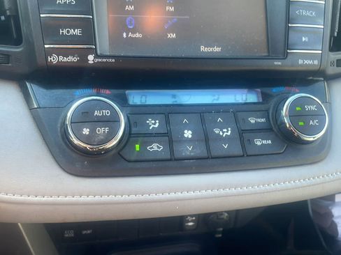 Used 2016 Toyota RAV4 XLE AWD/4WD image 20