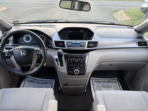 Used 2013 Honda Odyssey LX image 19