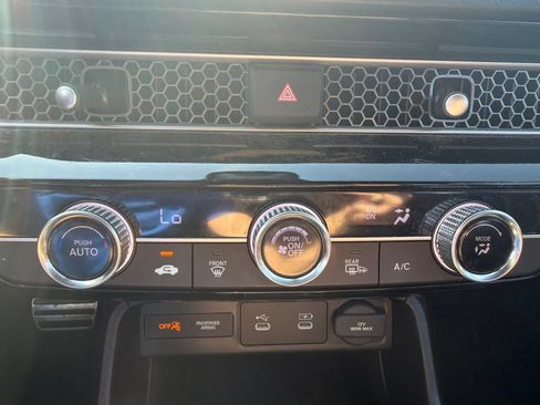 Used 2025 Honda Civic Sport image 6