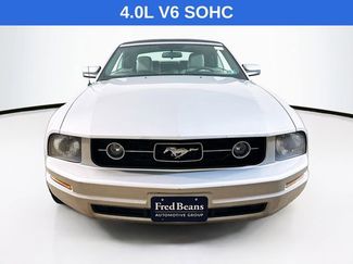 Used 2006 Ford Mustang Convertible video 2