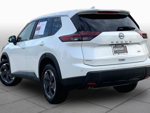 Used 2024 Nissan Rogue SV FWD image 12