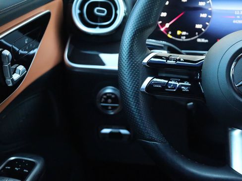 Used 2022 Mercedes-Benz C 300 Sedan image 33