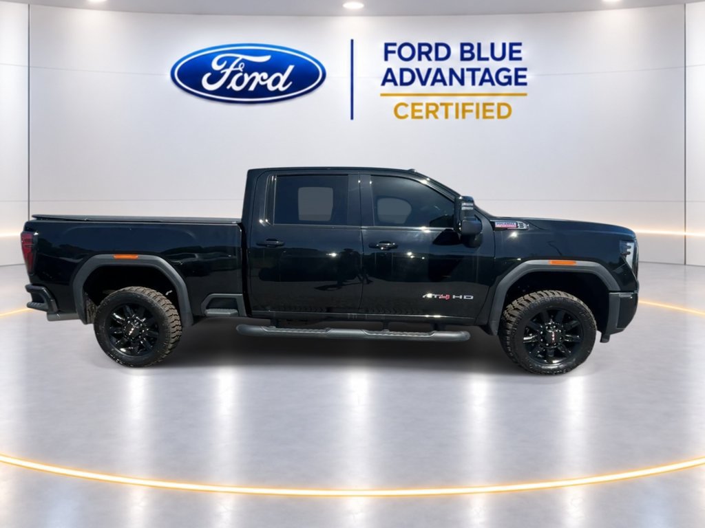 Used 2025 GMC Sierra 2500 AT4 w/ Technology Package AWD/4WD image 4