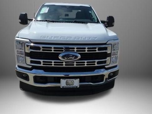 Used 2025 Ford F250 XLT w/ FX4 Off-Road Package AWD/4WD image 10