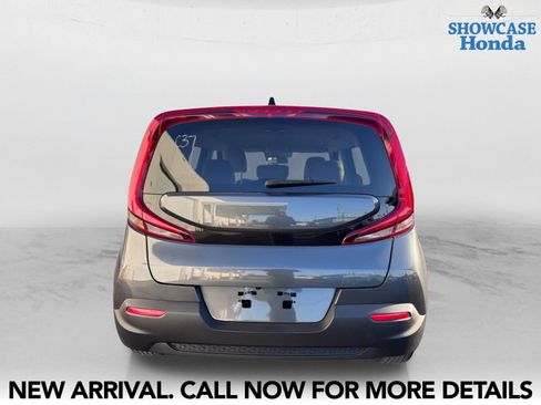Used 2022 Kia Soul LX FWD image 7