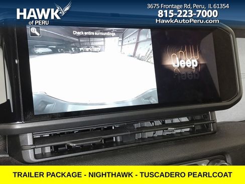 Used 2024 Jeep Gladiator Sport image 25