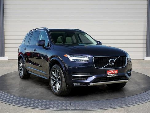 Used 2017 Volvo XC90 T6 Momentum w/ Vision Package AWD/4WD image 1