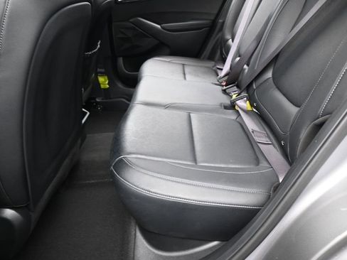 Used 2025 Kia Seltos EX w/ EX Sunroof Package image 32