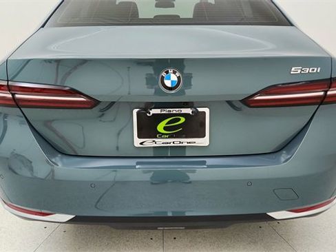 Used 2026 BMW 530i 530i image 11