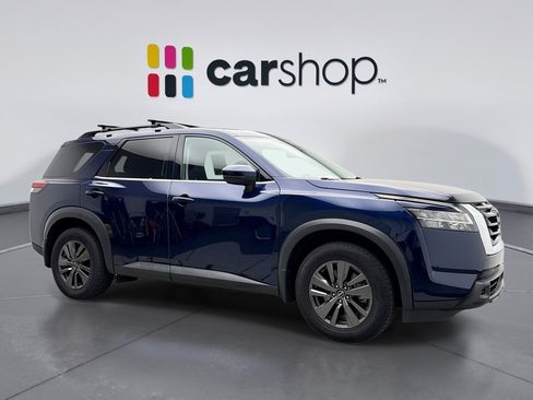 Used 2022 Nissan Pathfinder SV w/ SV Premium Package AWD/4WD image 7