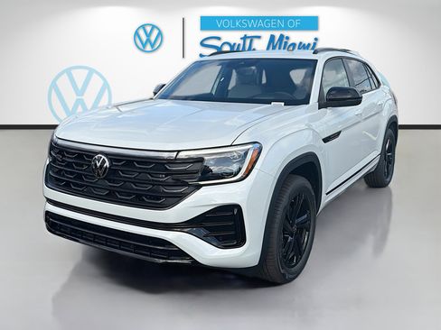 New 2026 Volkswagen Atlas Cross Sport SEL R-Line image 3