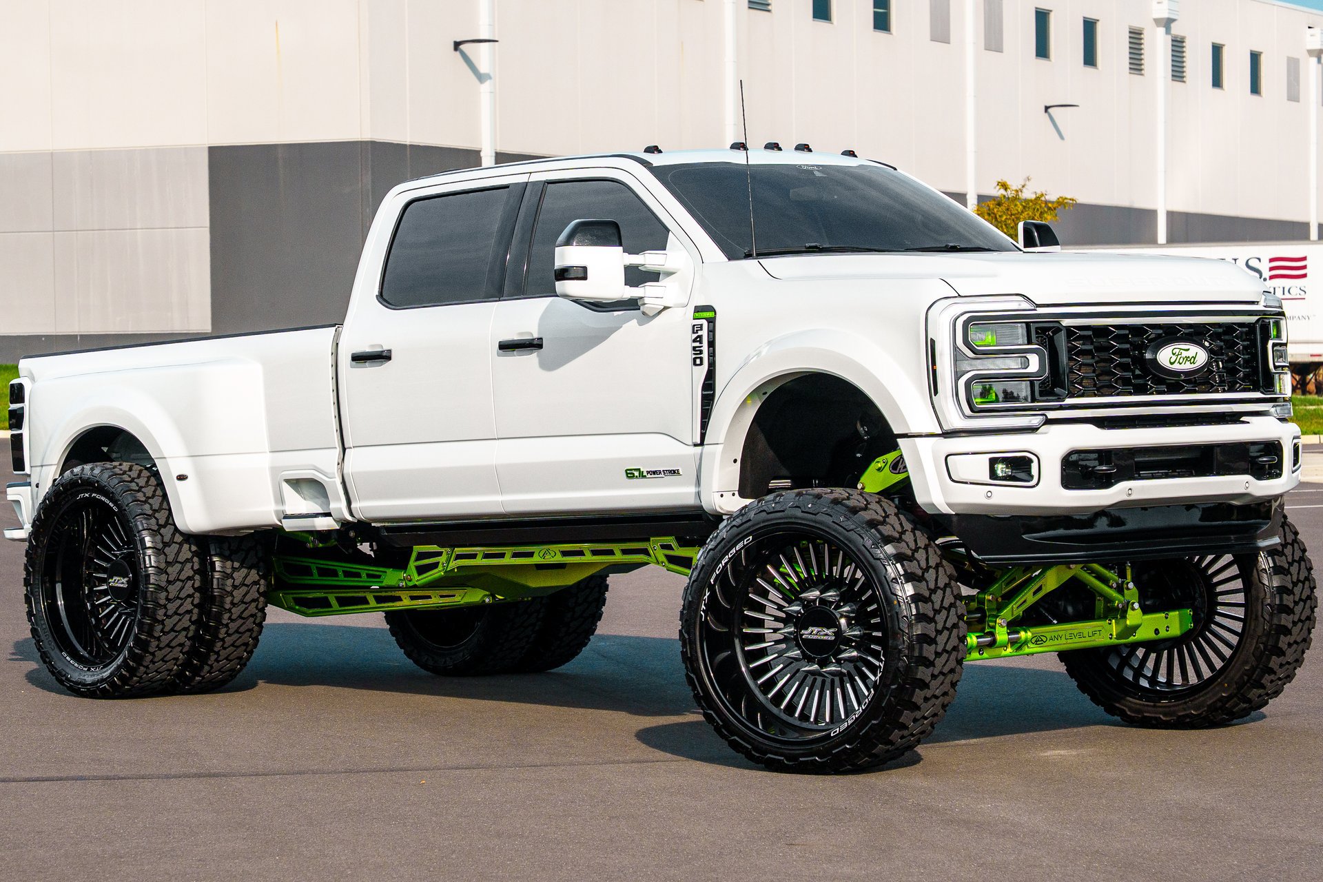 Used 2026 Ford F450 Platinum w/ Platinum Plus Package AWD/4WD image 8