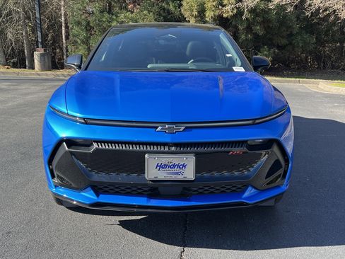 New 2025 Chevrolet Equinox EV RS w/ Convenience Package II image 3