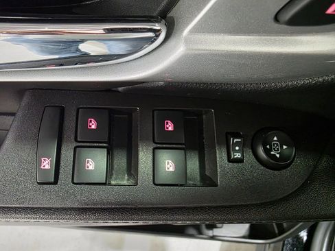 Used 2017 GMC Terrain SLE image 19