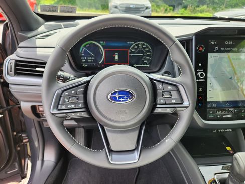 Certified 2025 Subaru Forester Limited AWD/4WD image 18