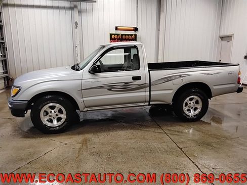 Used 2001 Toyota Tacoma 2WD Regular Cab image 5