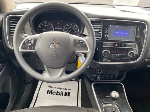 Used 2019 Mitsubishi Outlander ES FWD image 6